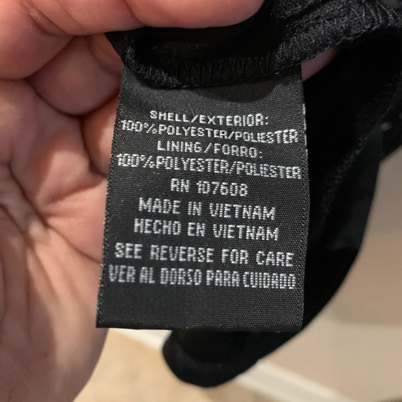 Black dress Size 8 - Picture 4 of 6